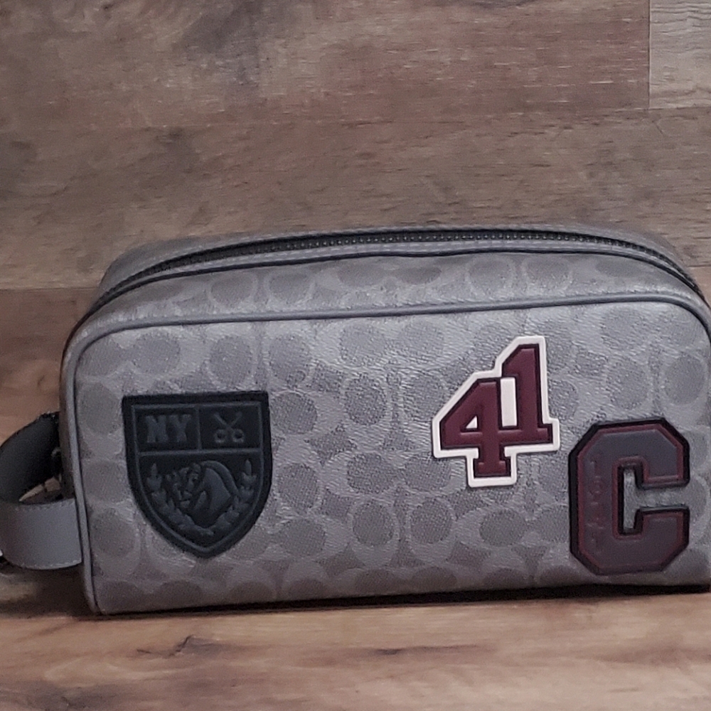 Nwt Coach Large Travel Kit In Signature Canvas With Patches